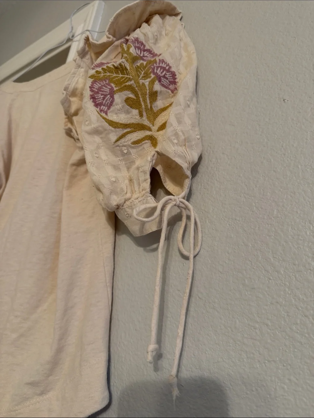 Anthropologie Soft Cream Ruffled Sleeve Women's Top